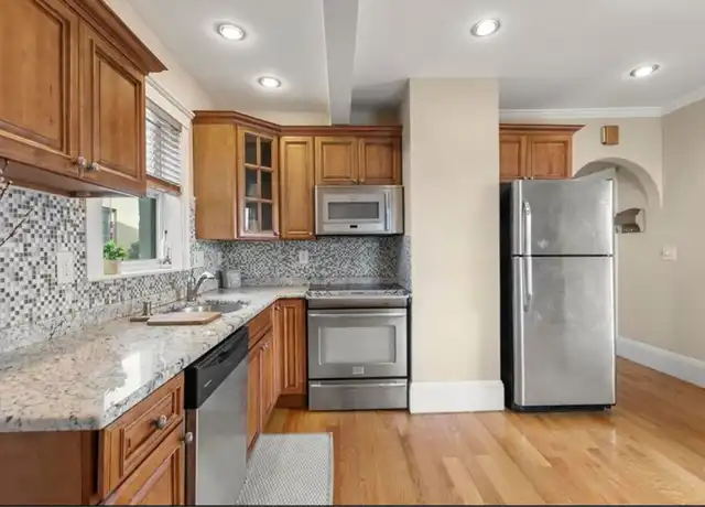 Property at 28 Mason St Unit 288, Salem, MA, 01970, 3 beds, 2 baths, [object Object]