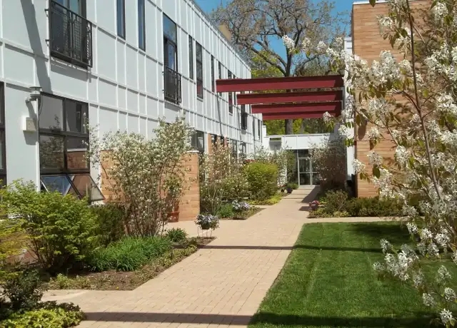 Property at 2100 Greenwood St Unit 103, Evanston, IL, 60201, 2 beds, 2 baths, [object Object]