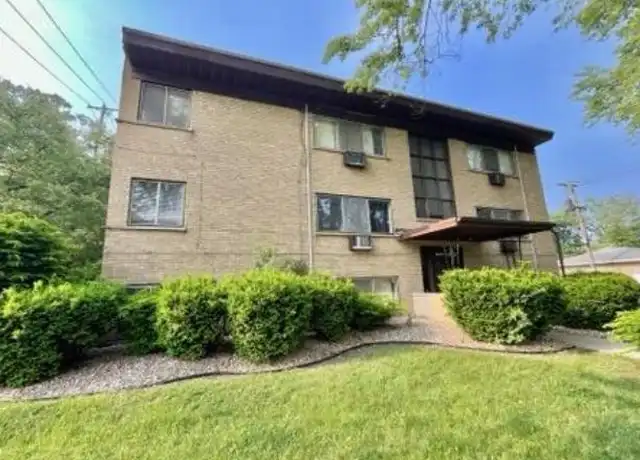 Property at 18381 Torrence Ave, Lansing, IL, 60438, 2 beds, 1 bath, [object Object]