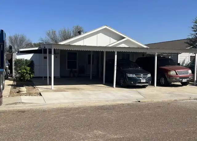 Property at 11815 Mohawk Dr, Laredo, TX, 78045, 2 beds, 2 baths, [object Object]