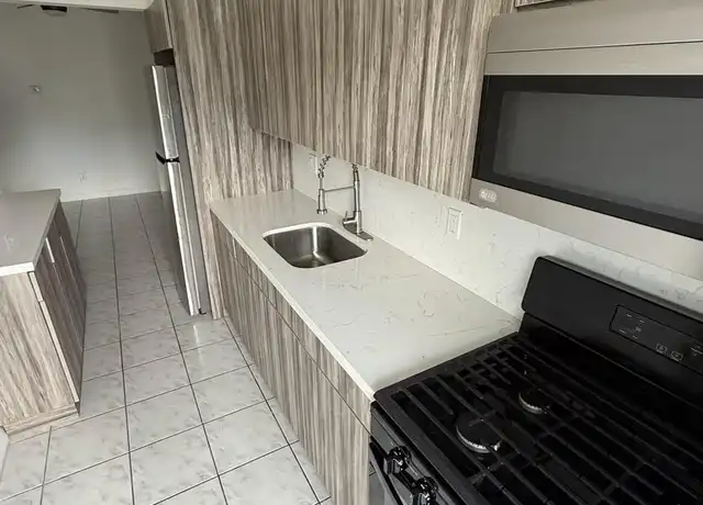 Property at 55 NW 204th St Unit B5, Miami Gardens, FL, 33179, 1 bed, 1 bath, [object Object]