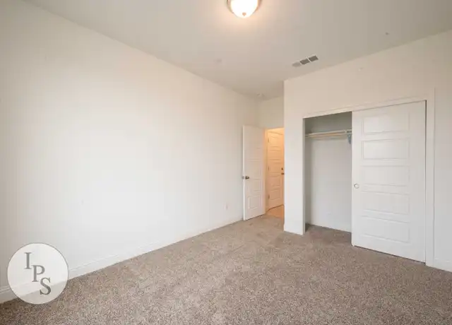 Property at 352 N Millard Ave, Fresno, CA, 93727, 4 beds, 2 baths, [object Object]