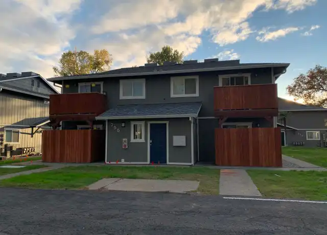 Property at 755 Lakeside Dr Unit 2, Red Bluff, CA, 96080, 2 beds, 1.5 baths, [object Object]