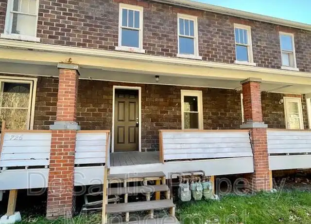 Property at 724 E 7th Ave, Tarentum, PA, 15084, 2 beds, 1 bath, [object Object]