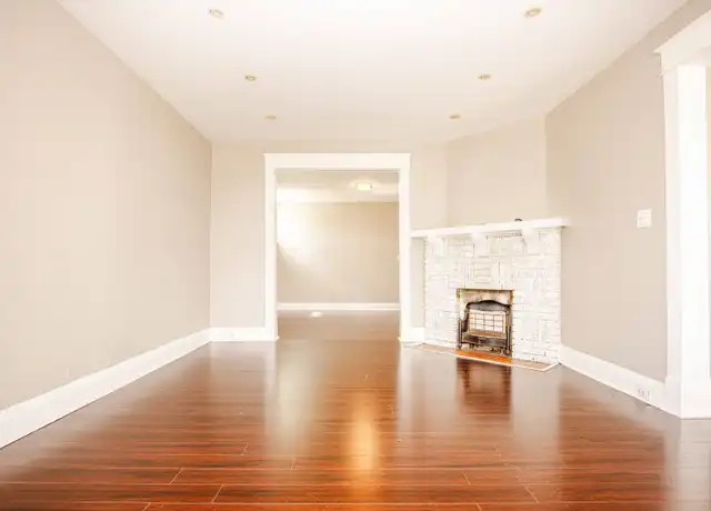Property at 2594 Broadway St Unit 1, Toledo, OH, 43609, 2 beds, 1 bath, [object Object]