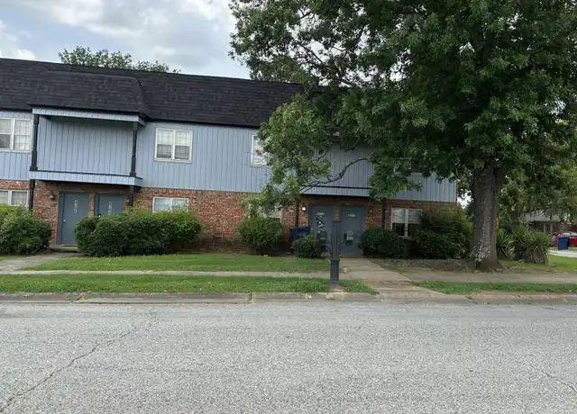 Property at 4700 Windsor Dr, Fort Smith, AR, 72904, 2 beds, 1.5 baths, [object Object]