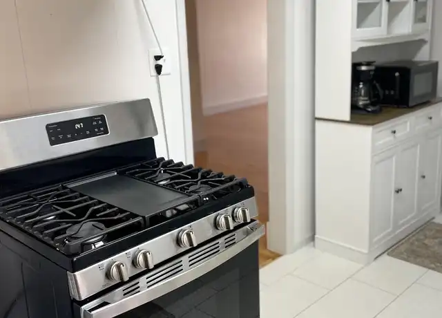 Property at 122 Rowland Pl Unit A, Tyler, TX, 75701, 2 beds, 1 bath, [object Object]