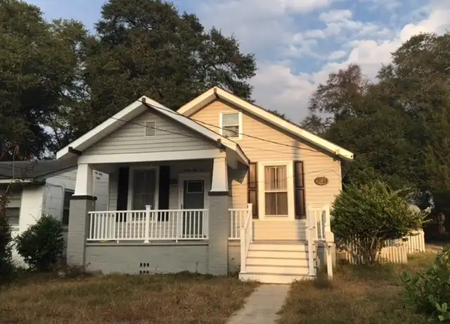 Property at 2055 Washington St, Wilmington, NC, 28401, 2 beds, 1 bath, [object Object]