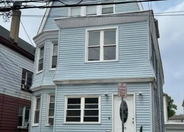 Property at 135 Leslie St, Newark, NJ, 07112, 3 beds, 1 bath, [object Object]