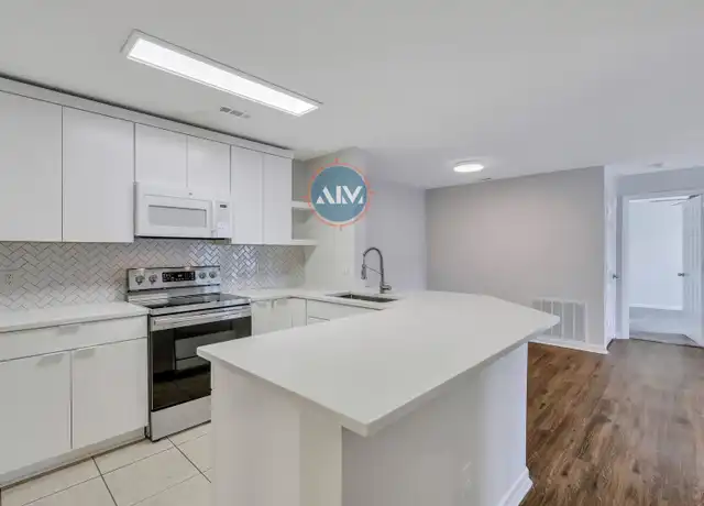 Property at 100 Kensington Blvd, Bluffton, SC, 29910, 2 beds, 2 baths, [object Object]