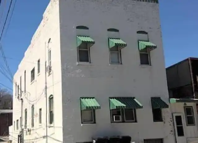 Property at 128 N 6th St Unit 2, Plattsmouth, NE, 68048, 1 bed, 1 bath, [object Object]
