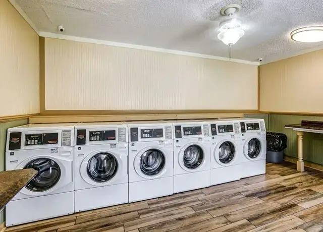 Photo of 5719 Granada Dr, Sarasota, FL 34231