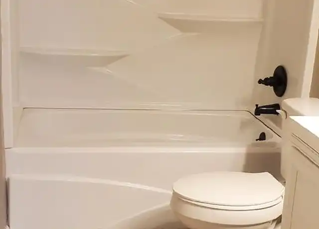 Property at 200 Doc Prince Dr Unit 2-4, Rainbow City, AL, 35906, 1 bed, 1 bath, [object Object]