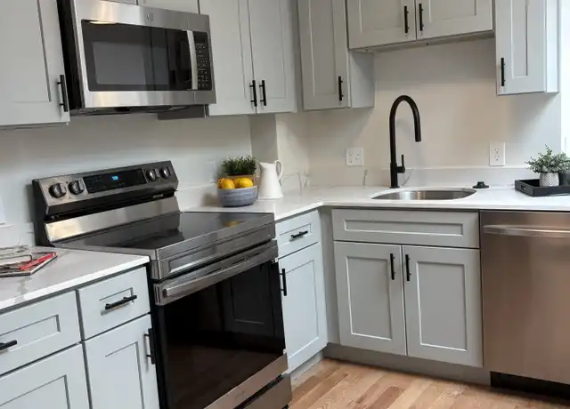 Property at 202 Elm St Unit 3, Cambridge, MA, 02140, 0 beds, 1 bath, [object Object]