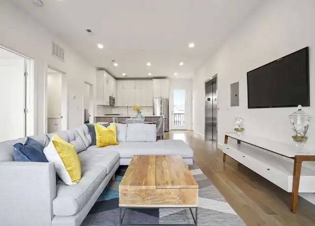 Property at 7 Burroughs St #3, Jamaica Plain, MA, 02130, 2 beds, 1 bath, [object Object]