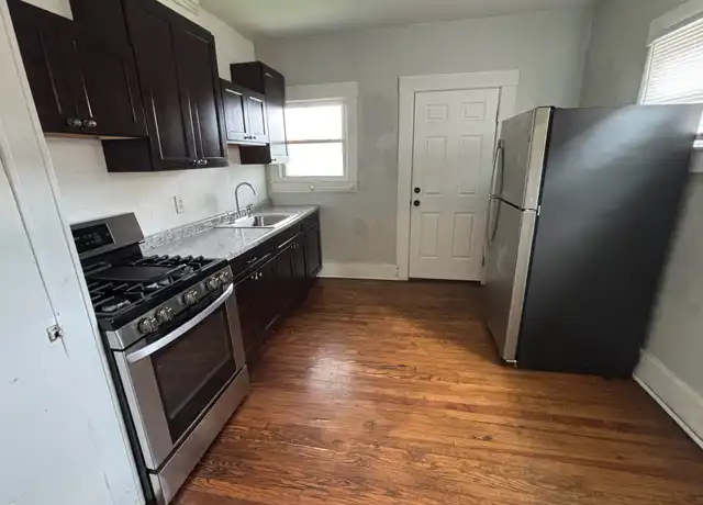 Property at 633 E Barbee Ave, Louisville, KY, 40217, 1 bed, 1 bath, [object Object]