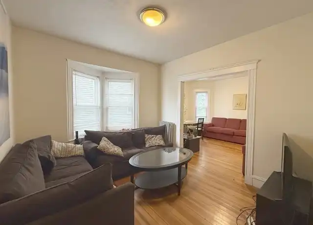 Property at 34 Belknap St Unit 2, Somerville, MA, 02144, 3 beds, 1 bath, [object Object]