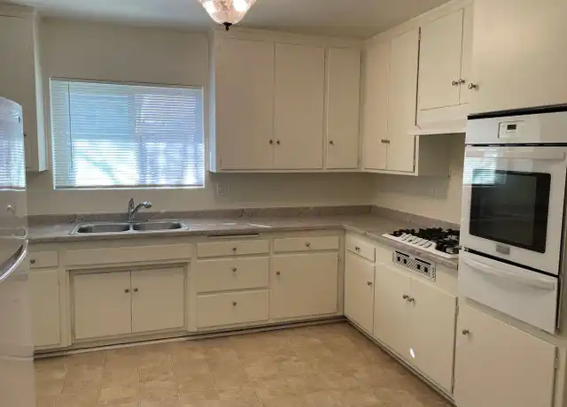 Property at 1780 Park Ave Unit H, Long Beach, CA, 90815, 2 beds, 1 bath, [object Object]