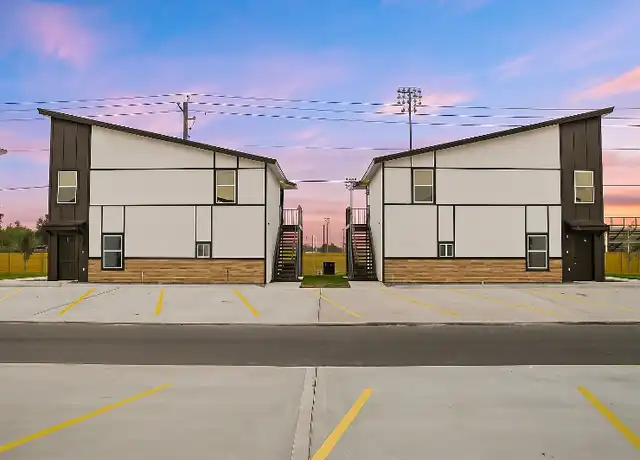 Property at 819 Pleasantview Dr Unit D, Weslaco, TX, 78596, 2 beds, 2 baths, [object Object]