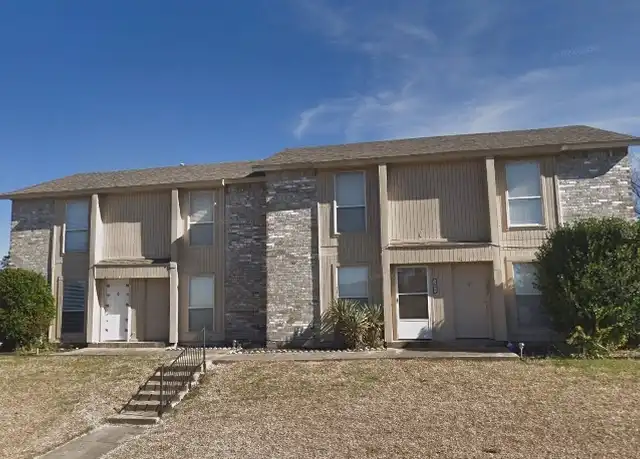 Property at 3801 Coates Cir, Benbrook, TX, 76116, 2 beds, 1.5 baths, [object Object]