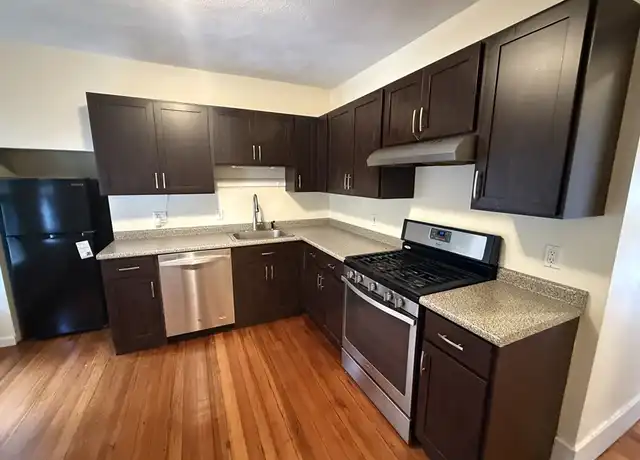 Property at 282 Belmont St #3, Watertown, MA, 02472, 2 beds, 1 bath, [object Object]