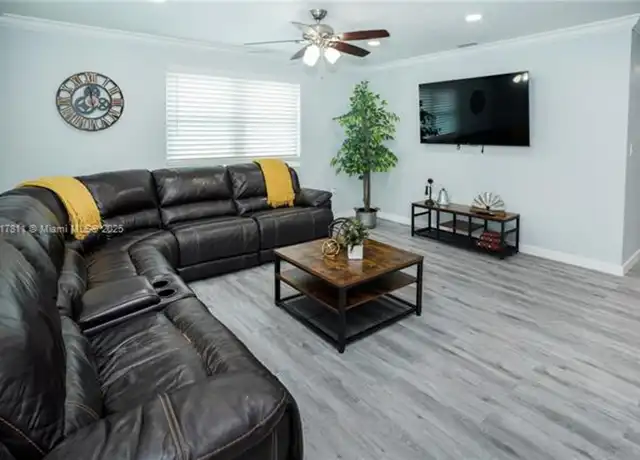 Property at 1647 NW 29th Ave Unit 1, Miami, FL, 33125, 2 beds, 1 bath, [object Object]