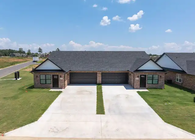 Property at 8717 Cantera Dr, Fort Smith, AR, 72916, 3 beds, 2 baths, [object Object]