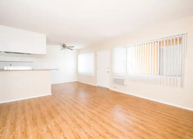 Property at 1166 S Crenshaw Blvd Unit 07014, Los Angeles, CA, 90019, 1 bed, 1 bath, [object Object]