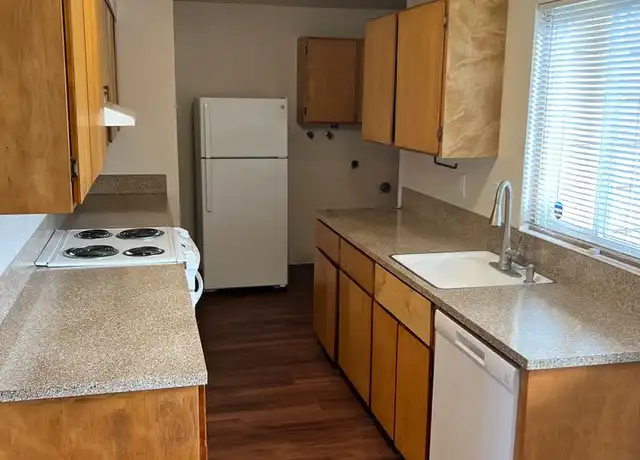 Property at 1206 SE Maple St Unit 1206-2, Hillsboro, OR, 97123, 2 beds, 1 bath, [object Object]