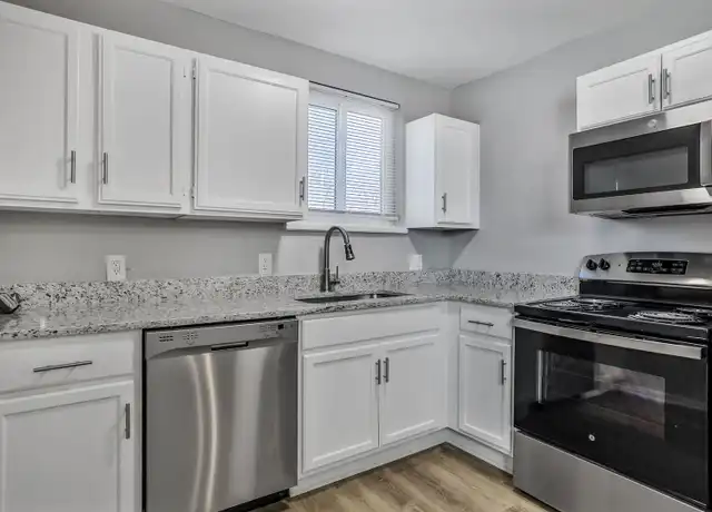 Property at 6110 NW Bell Rd Unit 6120-A, Parkville, MO, 64152, 2 beds, 1 bath, [object Object]