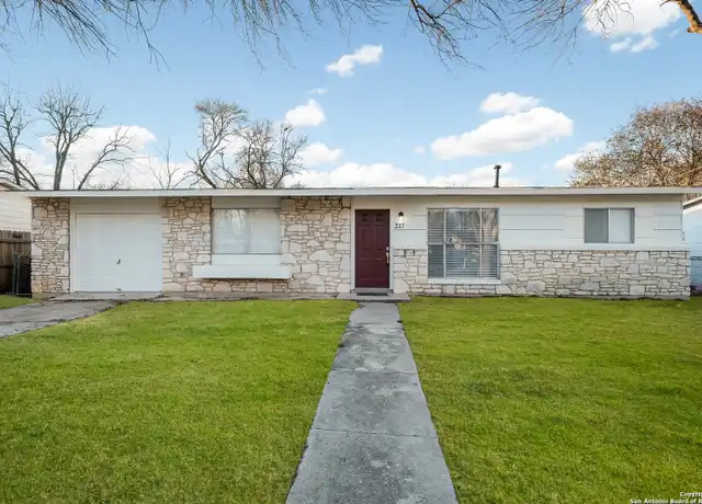 Property at 217 Flintstone Ln, Universal City, TX, 78148, 4 beds, 2 baths, [object Object]