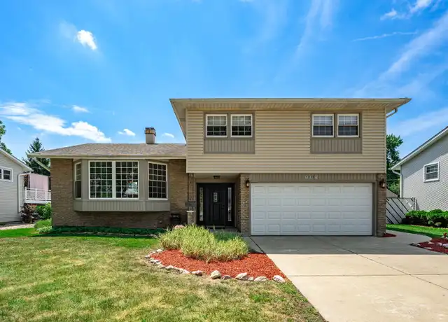Property at 1105 E Alder Ln, Mount Prospect, IL, 60056, 3 beds, 2.5 baths, [object Object]