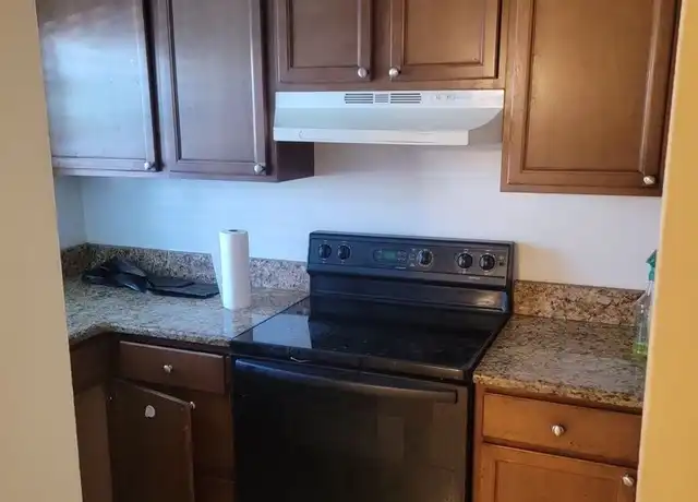 Property at 12275 3rd St E, Treasure Island, FL, 33706, 1 bed, 1 bath, [object Object]