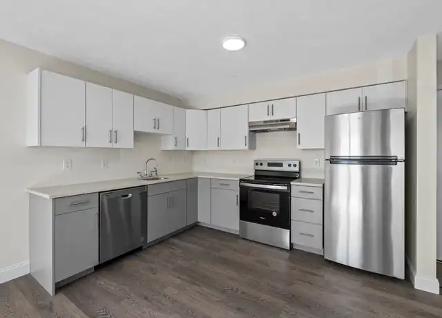 Property at 472 Essex St Unit 303, Lynn, MA, 01902, 1 bed, 1 bath, [object Object]