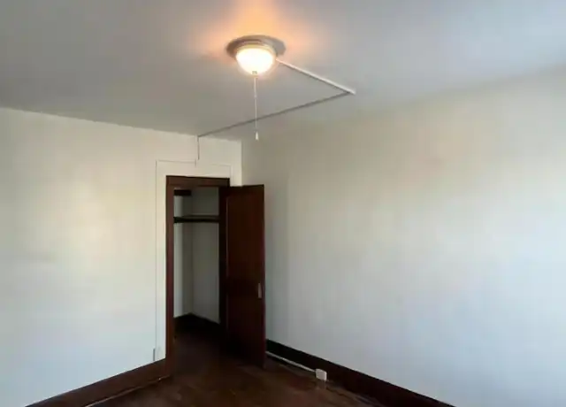 Property at 1339 E Long St, Columbus, OH, 43203, 3 beds, 1 bath, [object Object]