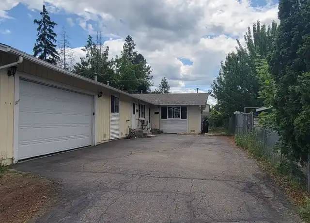 Property at 3142 E 31st Ave, Spokane, WA, 99223, 2 beds, 1 bath, [object Object]