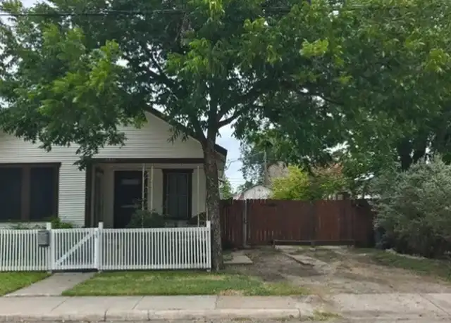 Property at 1811 San Fernando St, San Antonio, TX, 78207, 2 beds, 1 bath, [object Object]
