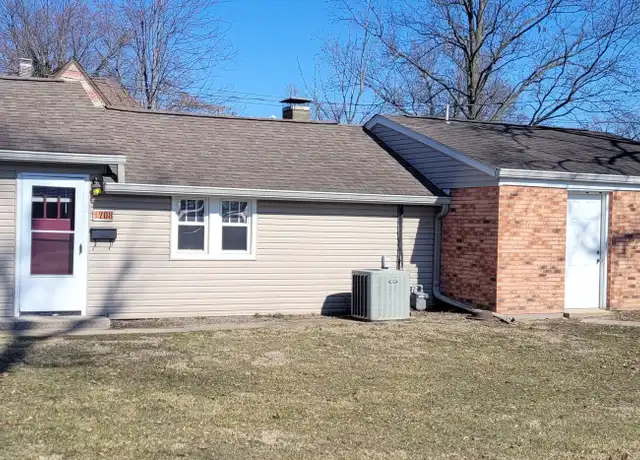 Property at 208 S Lebanon St, Mascoutah, IL, 62258, 2 beds, 1 bath, [object Object]