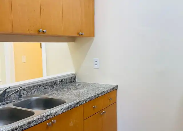 Property at 633 SE 12th Ct Unit A, Cape Coral, FL, 33990, 2 beds, 1.5 baths, [object Object]