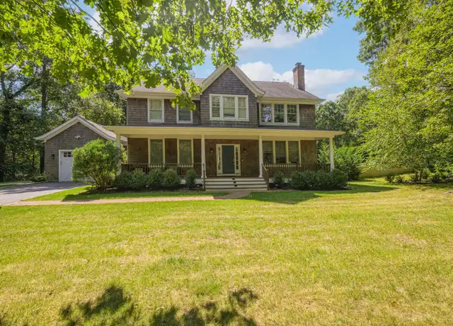 Property at 20 Bay Woods Dr, Hampton Bays, NY, 11946, 4 beds, 3.5 baths, [object Object]