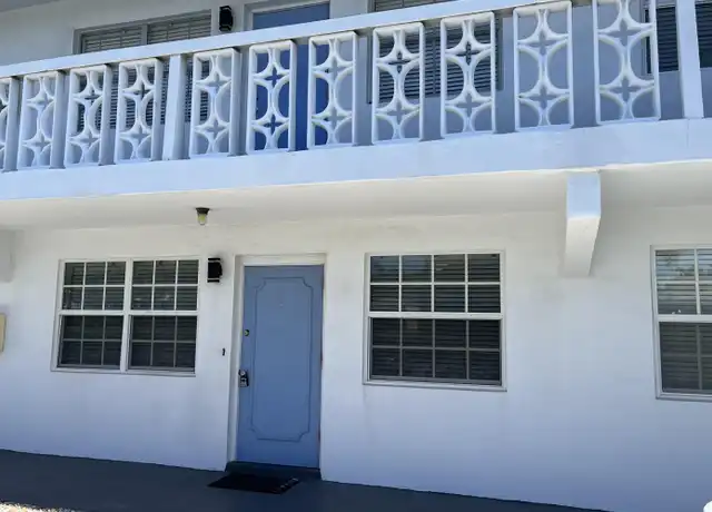 Property at 3220 NE 10th St #4, Pompano Beach, FL, 33062, 1 bed, 1 bath, [object Object]