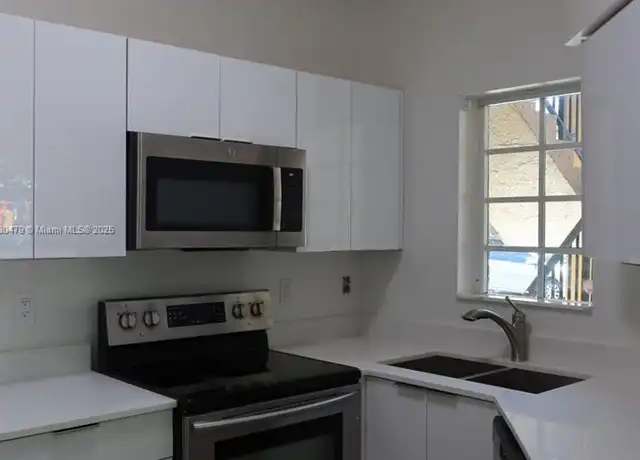 Property at 18340 NW 68th Ave Unit A, Hialeah, FL, 33015, 2 beds, 1 bath, [object Object]