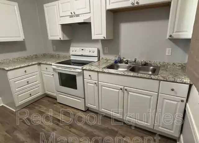 Property at 411 W Wheeling St, Lancaster, OH, 43130, 2 beds, 1 bath, [object Object]