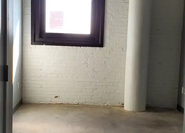 Property at 511 Pershing Ave Unit 502W, Davenport, IA, 52803, 2 beds, 2 baths, [object Object]