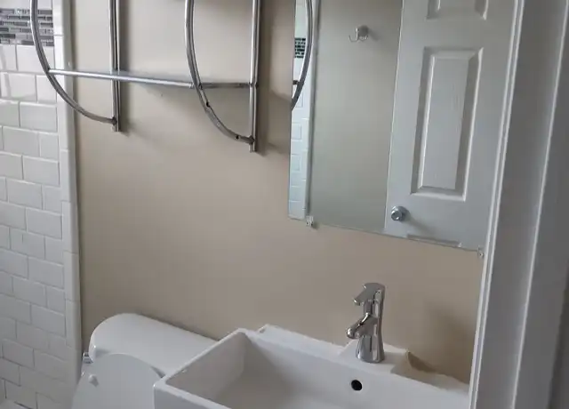 Property at 1609 4th Ave N Unit 5, Nashville, TN, 37208, 1 bed, 1 bath, [object Object]