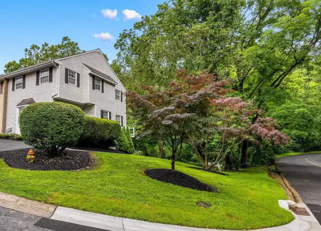 Property at 107 Emery Ct, Newark, DE, 19711, 3 beds, 2.5 baths, [object Object]