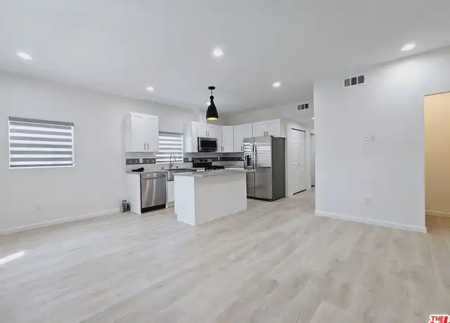 Property at 2826 Leeward Ave, Los Angeles, CA, 90005, 2 beds, 2 baths, [object Object]