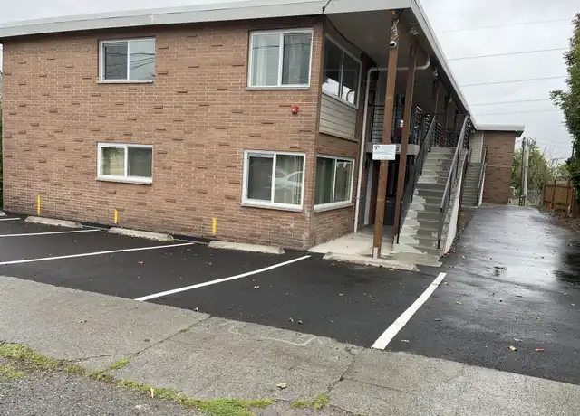 Property at 1215 Gregory Way Unit A, Bremerton, WA, 98337, 2 beds, 1 bath, [object Object]