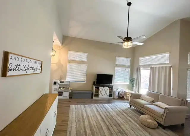 Property at 9060 W Maui Ln, Peoria, AZ, 85381, 3 beds, 2 baths, [object Object]