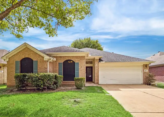 Property at 16814 Dunbar Grove Ct, Sugar Land, TX, 77498, 4 beds, 2 baths, [object Object]